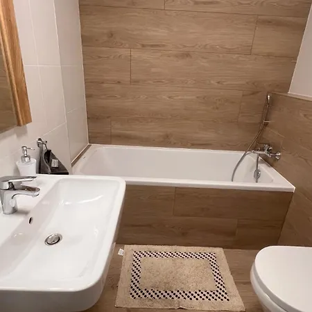 Apartamento 2 Apartment, Balcony, New Building, 301 *